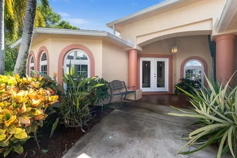 2390 SE West Blackwell Drive Port St Lucie FL 34952