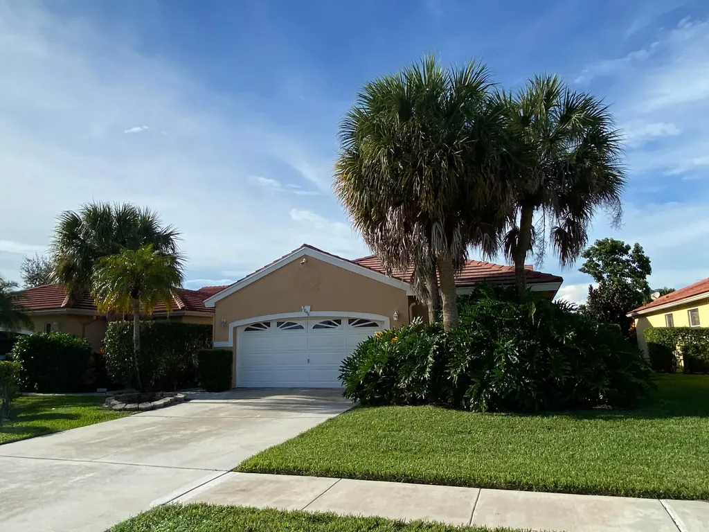 2645 Country Golf Drive Wellington FL 33414