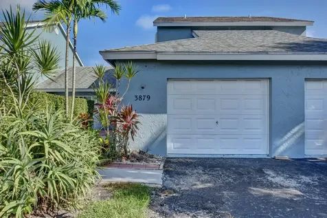 3879 Island Club Circle W Lake Worth FL 33462