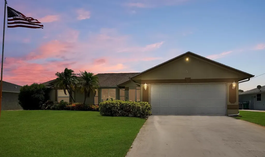 478 SE Nome Drive Port St Lucie FL 34984