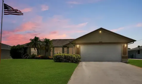 478 SE Nome Drive Port St Lucie FL 34984