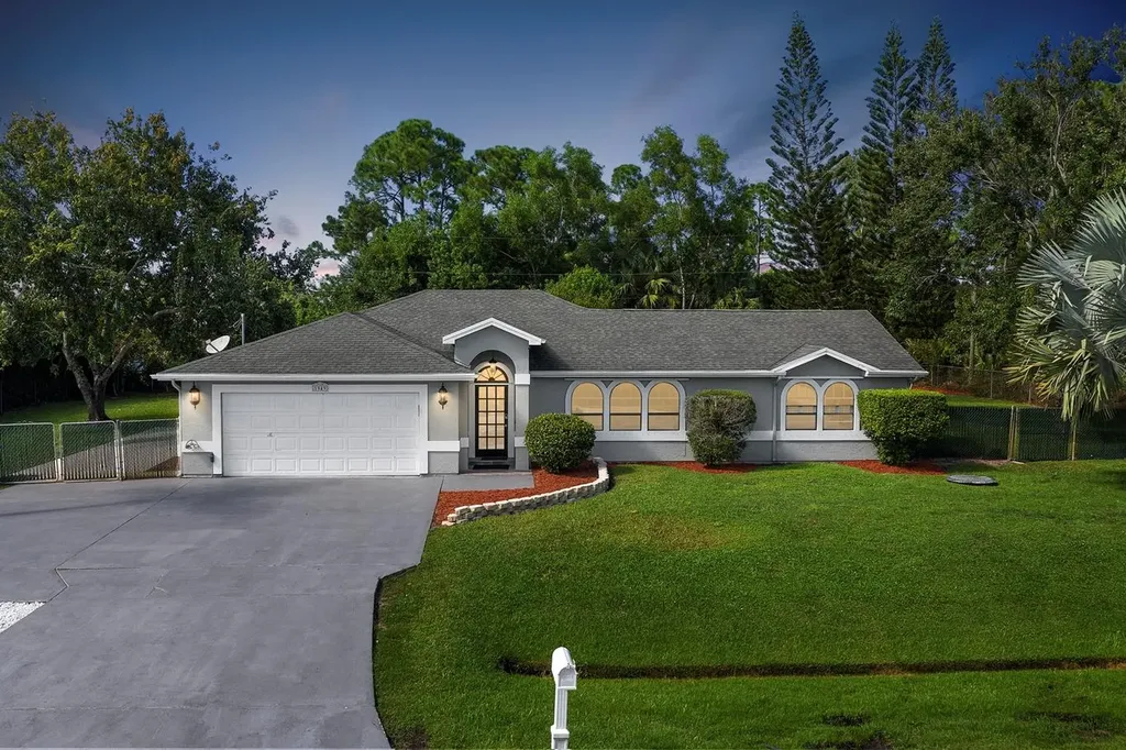 1949 SW Swift Avenue Port St Lucie FL 34953