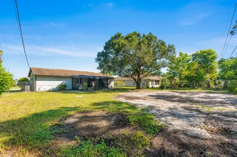 874 SW Saltonstall Terrace Port St Lucie FL 34953
