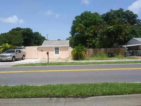 1033 Miner Road Lantana FL 33462