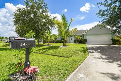1466 SW Dow Lane Port St Lucie FL 34953