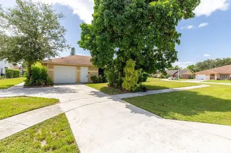 815 Peppertree Court Wellington FL 33414