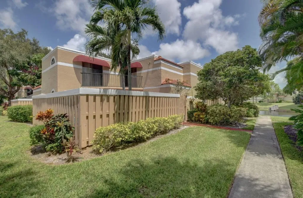 4175 Village Drive Delray Beach FL 33445