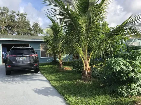111 W Aldea Street Port St Lucie FL 34952