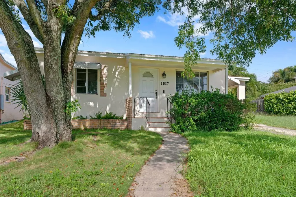 1017 N B Street Lake Worth Beach FL 33460
