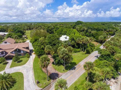 8103 S Indian River Drive Fort Pierce FL 34982