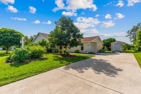 1738 SE Westmoreland Boulevard Port St Lucie FL 34952
