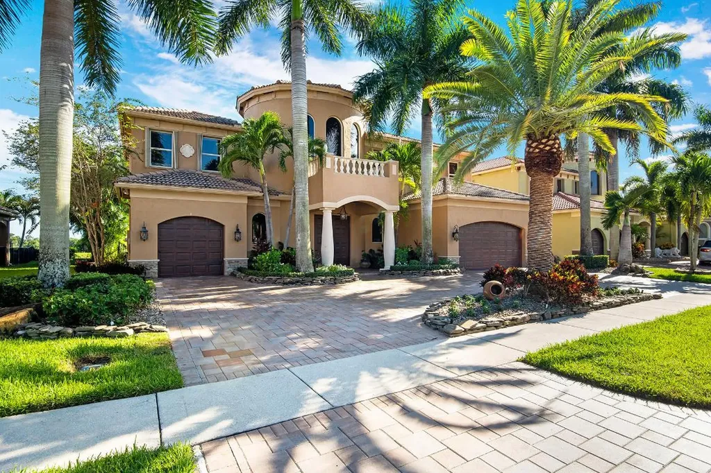 8914 Club Estates Way Lake Worth FL 33467