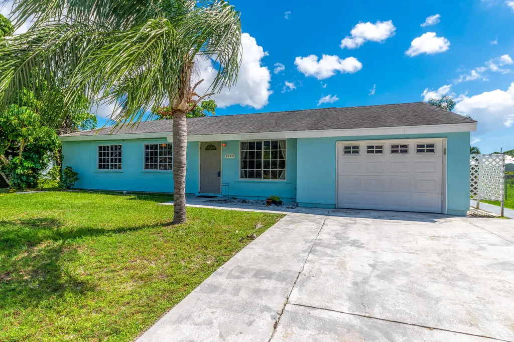 2125 SE Aneci Street Port St Lucie FL 34984