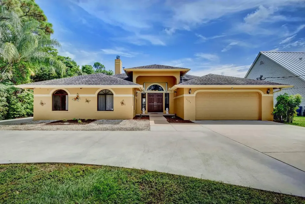 5304 Canal Drive Lake Worth FL 33463