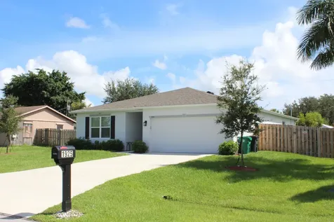 1925 SW Sunglow Street Port St Lucie FL 34953