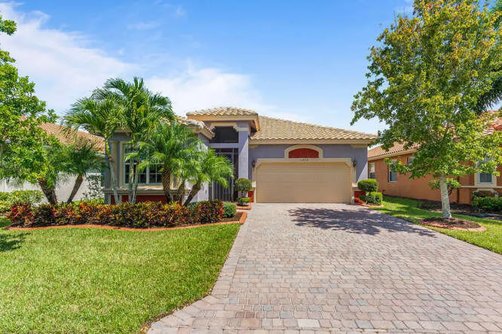 11773 SW Mountain Ash Circle Port St Lucie FL 34987