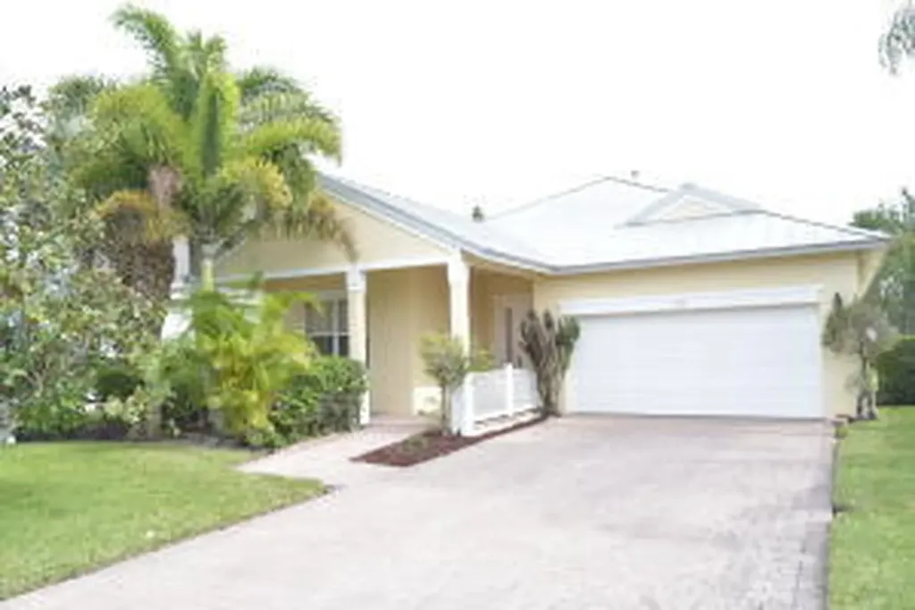 136 NW Pleasant Grove Way Port St Lucie FL 34986