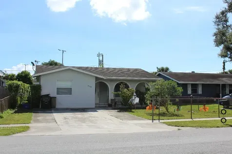 536 Jennings Avenue Greenacres FL 33463