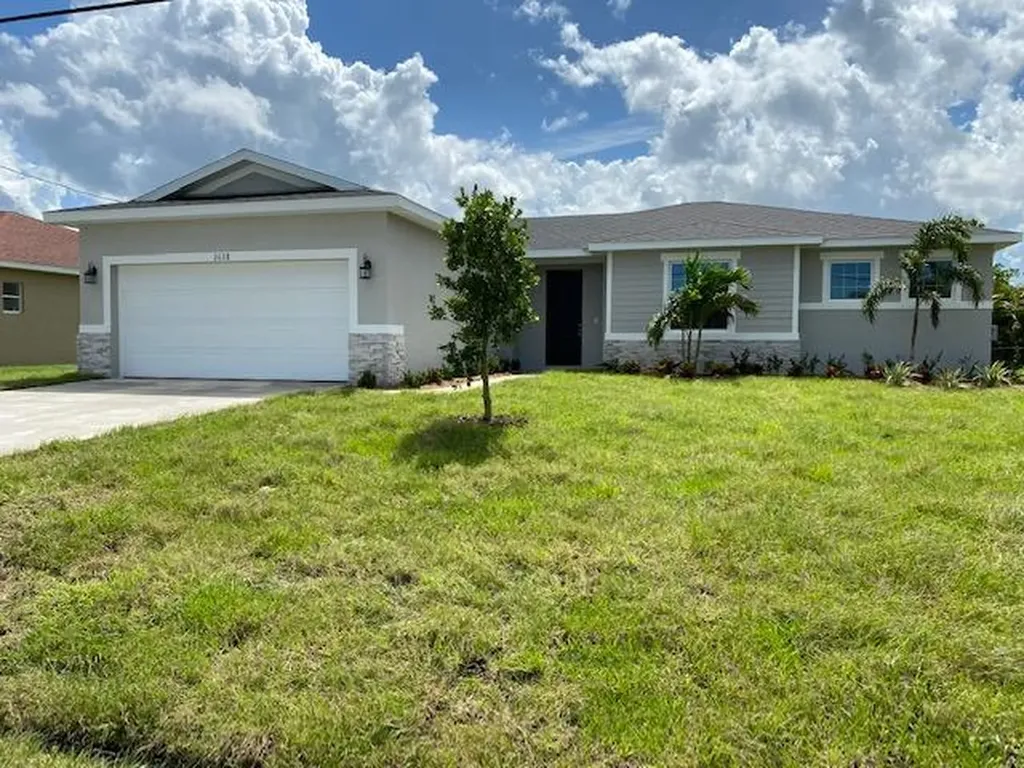 2638 SW Fairgreen Road Port St Lucie FL 34987