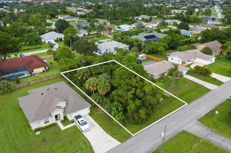 1085 SW Sudder Avenue Port St Lucie FL 34953