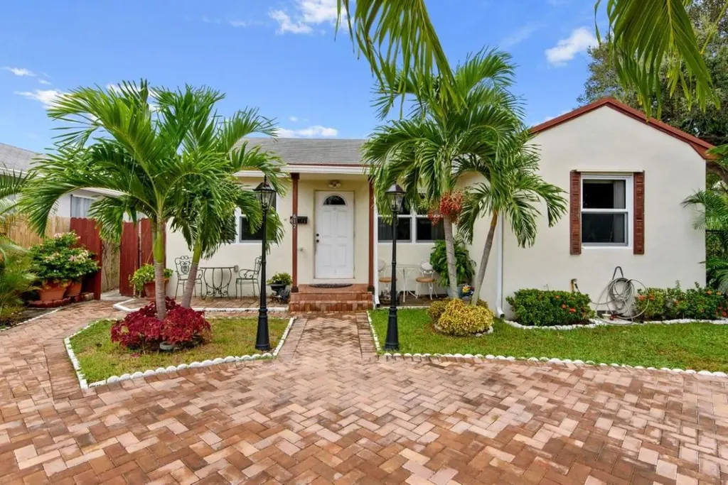 612 N C Street Lake Worth Beach FL 33460