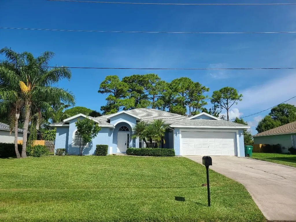241 SE Starfish Avenue Port St Lucie FL 34984