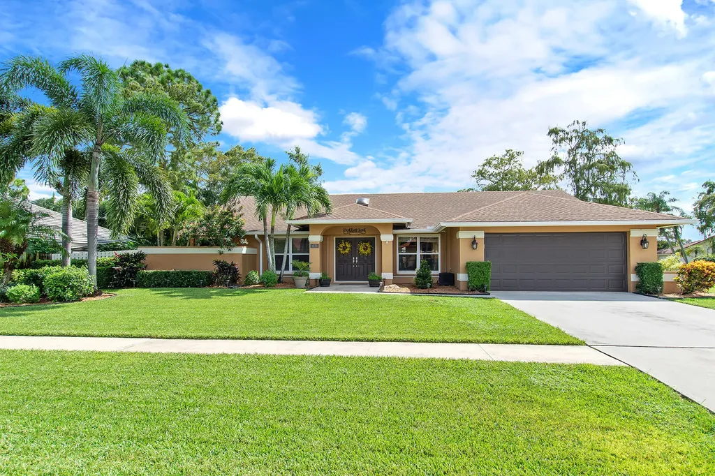 1576 Wiltshire Village Drive Wellington FL 33414