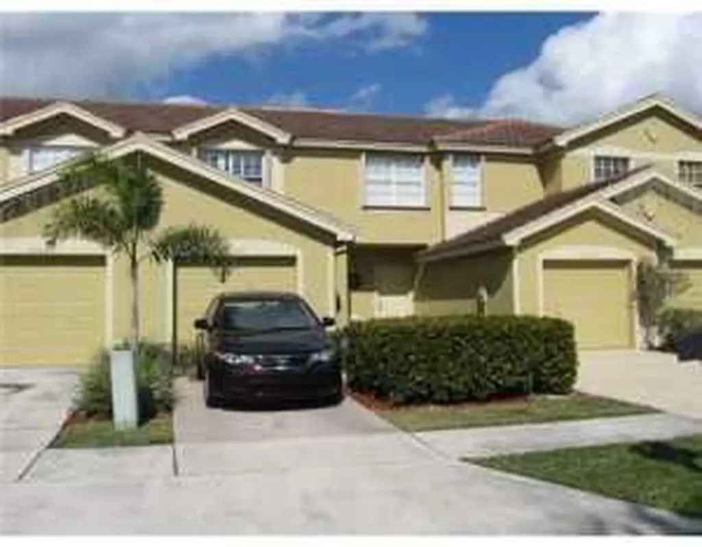 6297 Crescent Lake Way Lake Worth FL 33463