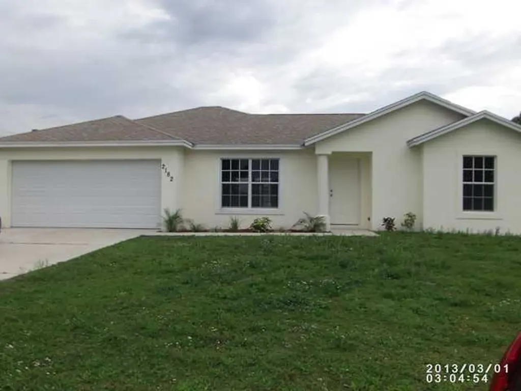 2182 SW Larchmont Lane Port St Lucie FL 34984