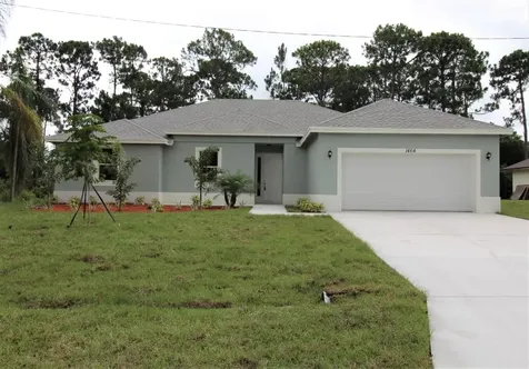 3285 SW Hambrick Street Port St Lucie FL 34953