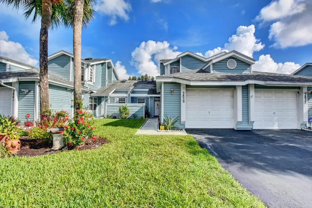 3839 Island Club Circle E Lake Worth FL 33462