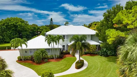327 NE Ficus Terrace Jensen Beach FL 34957