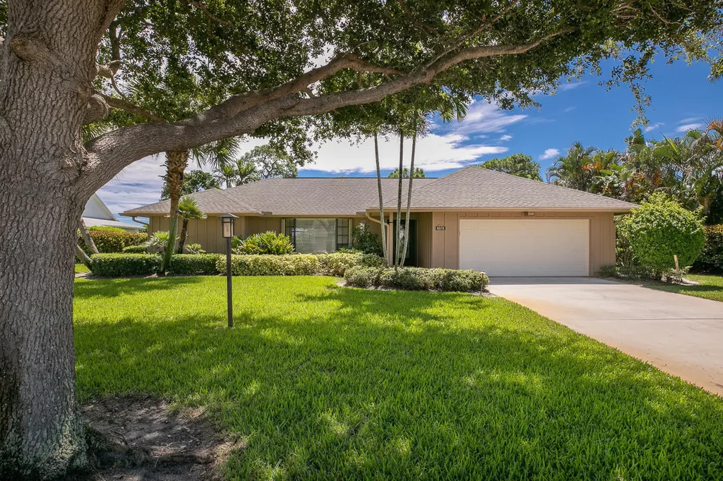 6578 SE Roanoke Court Hobe Sound FL 33455