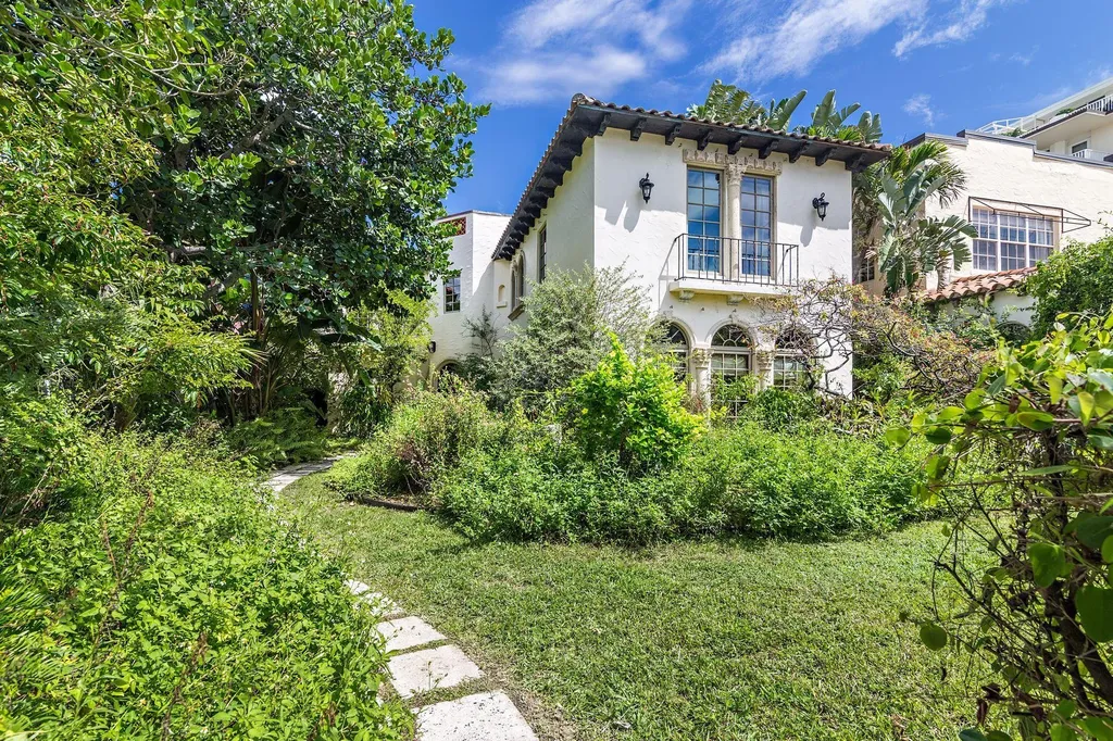 123 Australian Avenue Palm Beach FL 33480