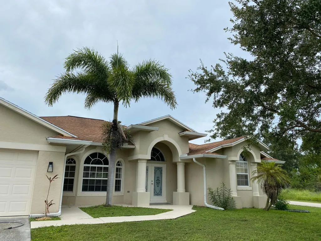 1844 SW Lewis Street Port St Lucie FL 34987