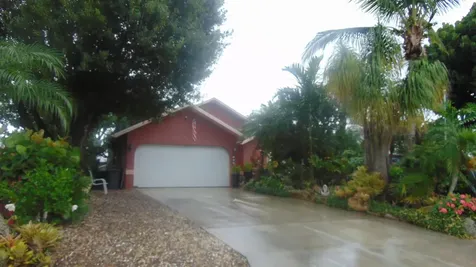509 SE Berry Avenue Port St Lucie FL 34984