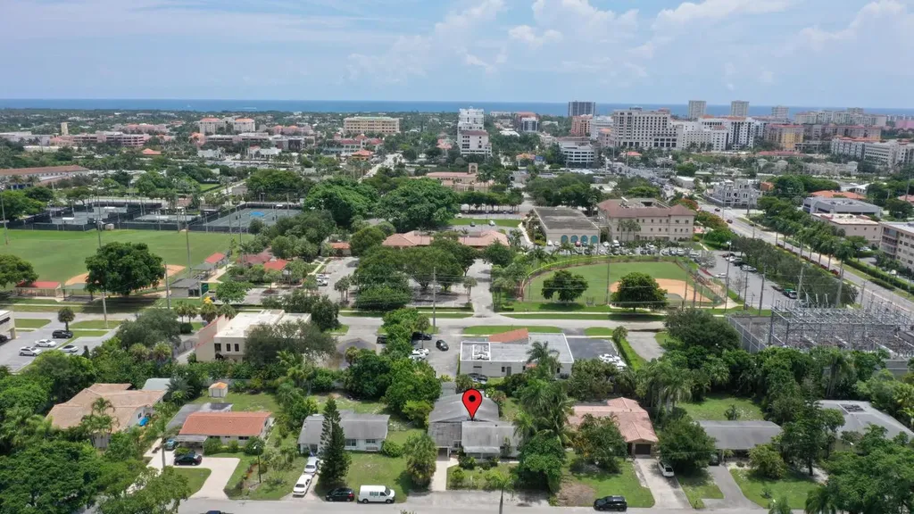 126 NW 3rd Court Boca Raton FL 33432