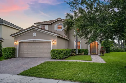 7906 SE Heritage Boulevard Hobe Sound FL 33455