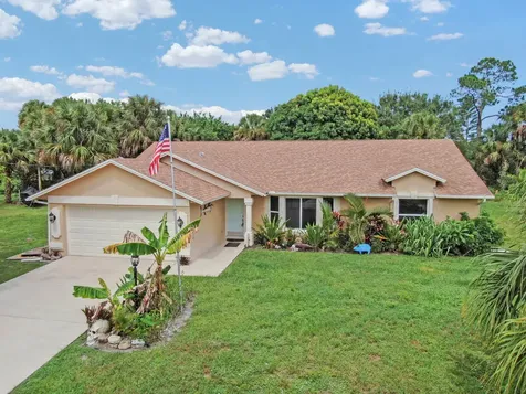 1329 SW Babcock Avenue Port St Lucie FL 34953
