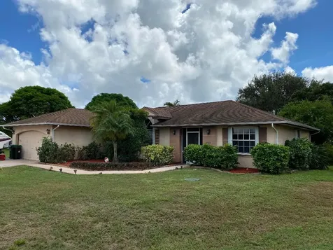 637 SW Homeland Road Port St Lucie FL 34953
