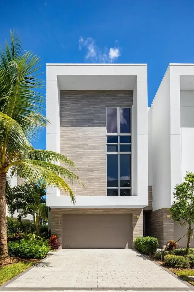 4030 NW 17th Avenue Boca Raton FL 33431