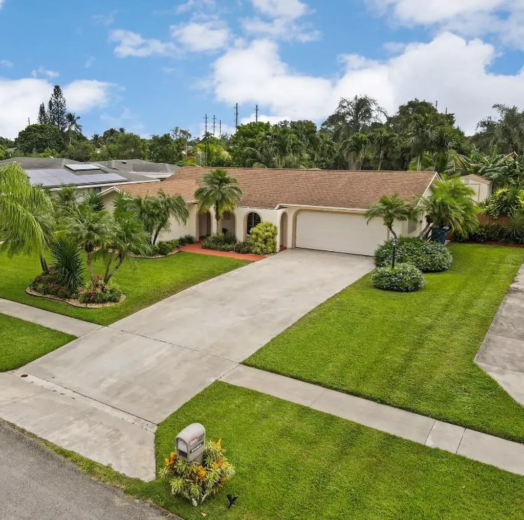 127 Galiano Street Royal Palm Beach FL 33411