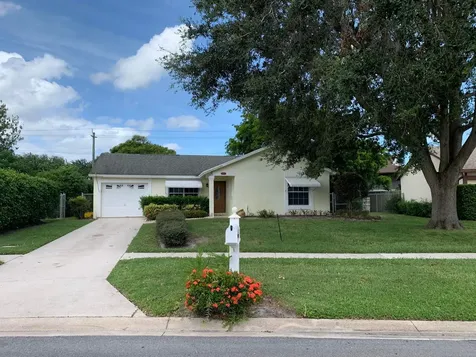 131 Village Circle Jupiter FL 33458