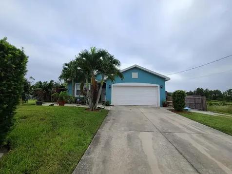 4307 5th Street SW Lehigh Acres FL 33976