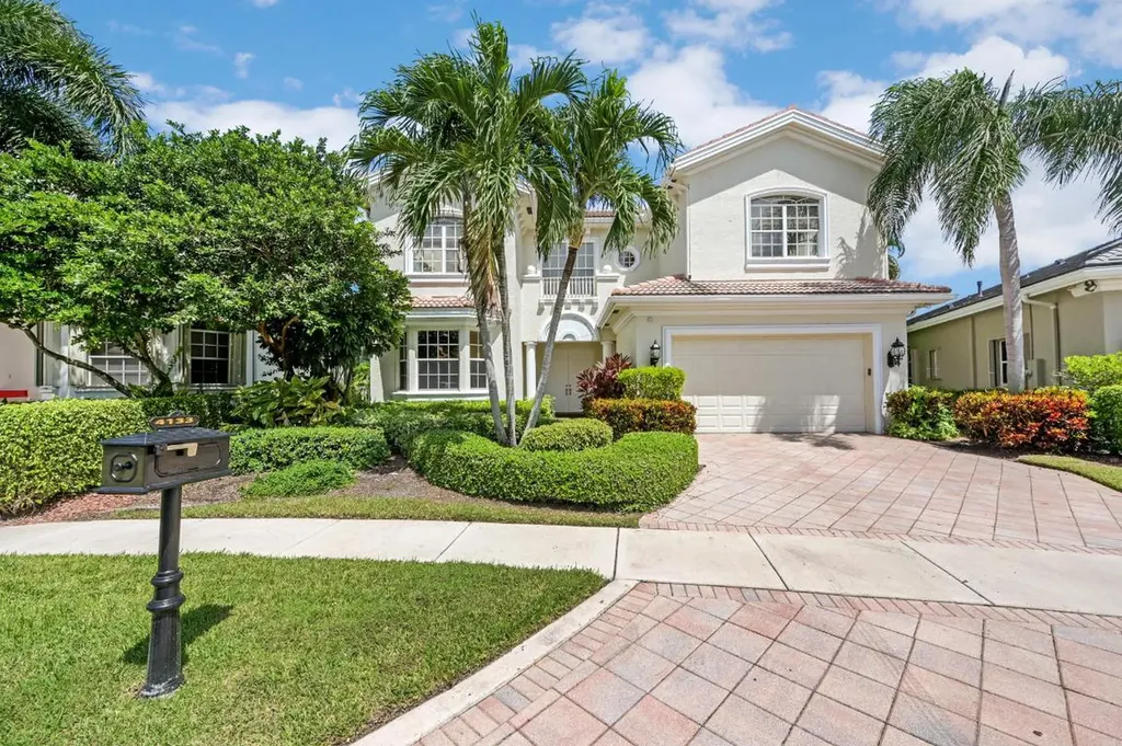 4133 NW Briarcliff Circle Boca Raton FL 33496