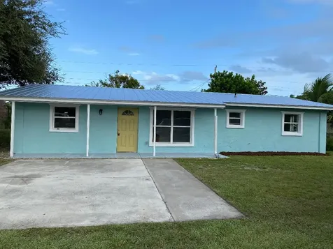 2731 NE Savannah Road Jensen Beach FL 34957