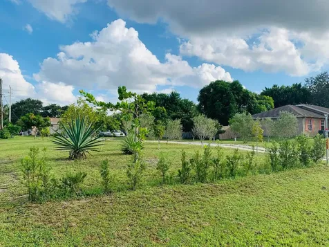 664 SW Seagull Terrace Port St Lucie FL 34953