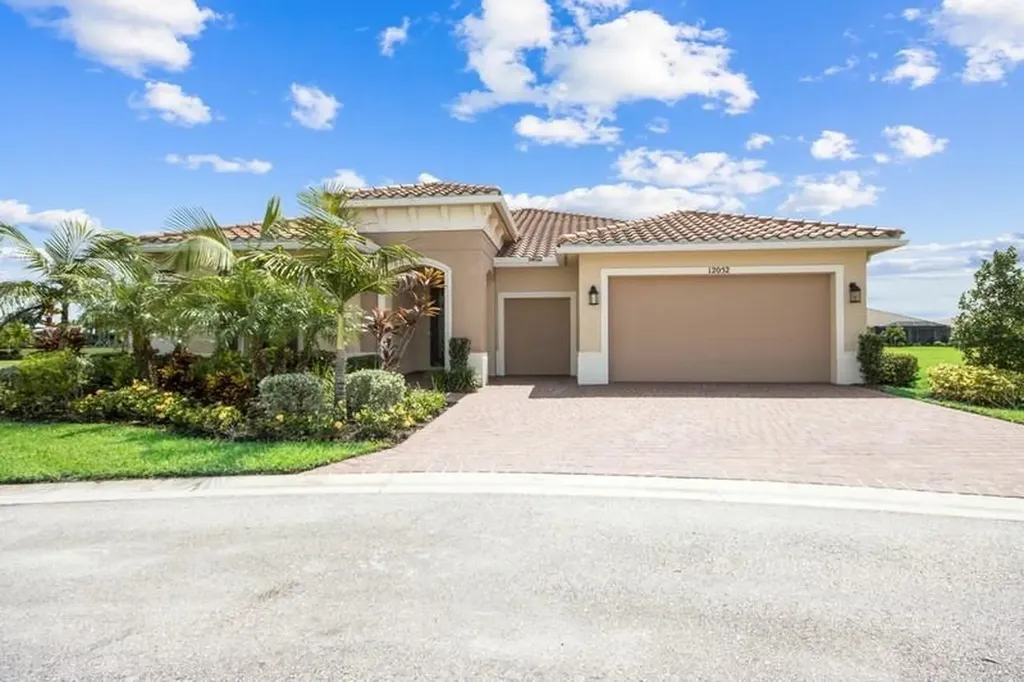 12052 SW Ligustrum Drive Port St Lucie FL 34987