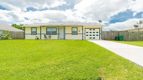 914 SW Fenway Road Port St Lucie FL 34953