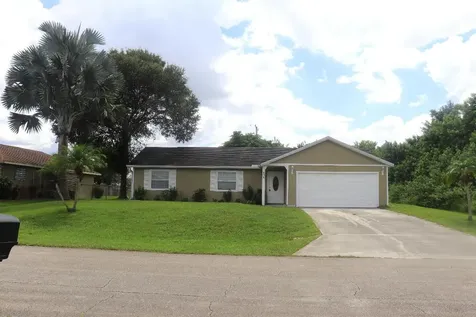 438 SW Cherryhill Road Port St Lucie FL 34953